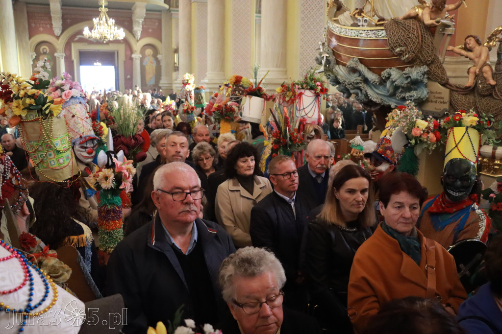 Fotorelacja II: Rezurekcja w Sanktuarium w Koziegłówkach z udziałem TURKÓW