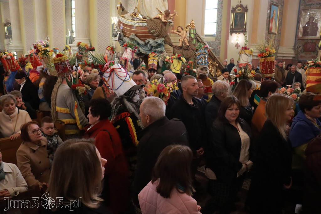 Fotorelacja II: Rezurekcja w Sanktuarium w Koziegłówkach z udziałem TURKÓW