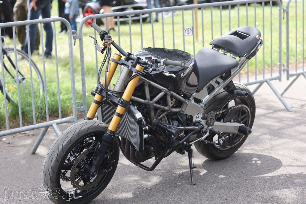 Fotorelacja: Obchody Święta Konstytucji i MOTO piknik w Łazach.