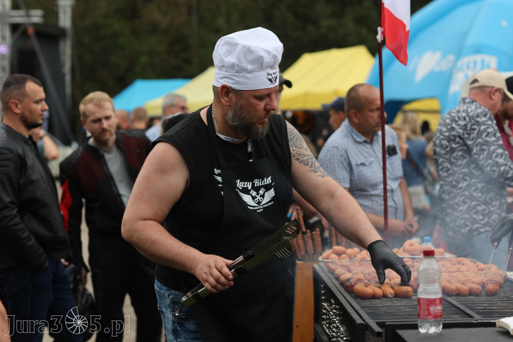 Fotorelacja: Obchody Święta Konstytucji i MOTO piknik w Łazach.