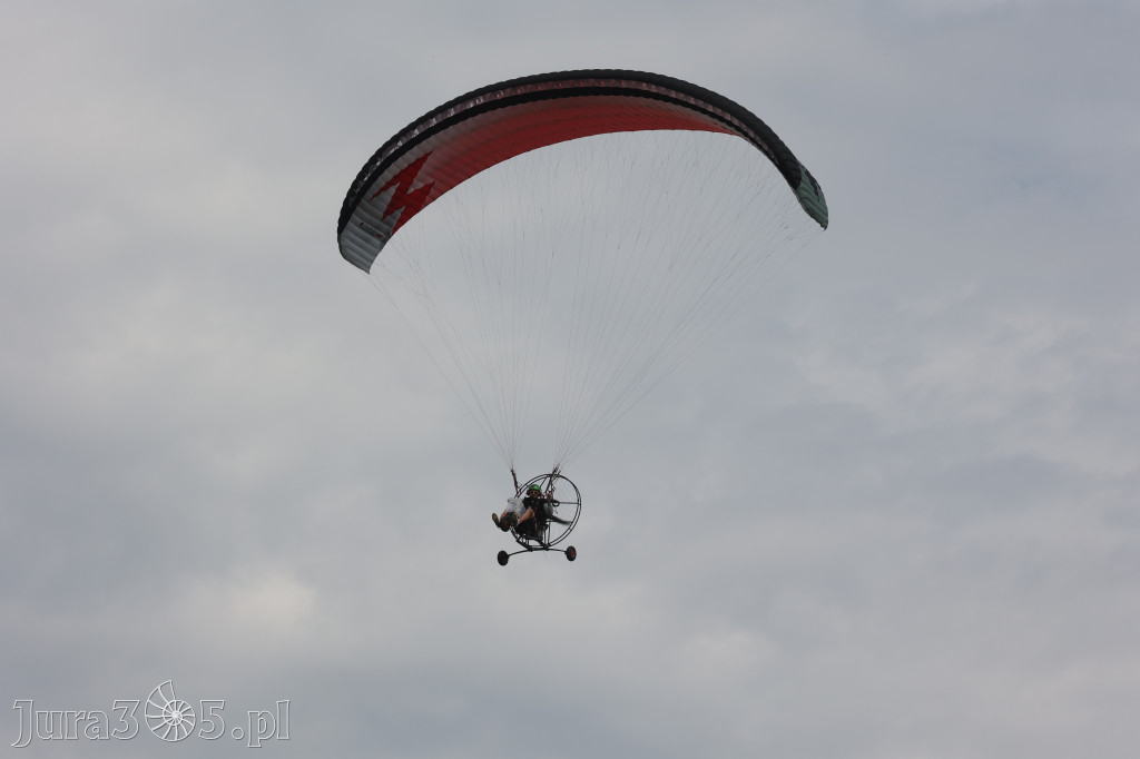 Fotorelacja: Obchody Święta Konstytucji i MOTO piknik w Łazach.