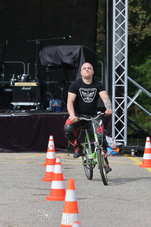Fotorelacja: Obchody Święta Konstytucji i MOTO piknik w Łazach.