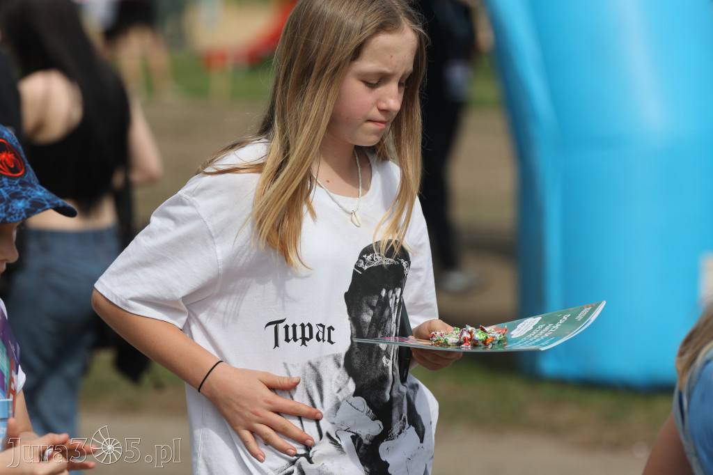 Fotorelacja: Obchody Święta Konstytucji i MOTO piknik w Łazach.