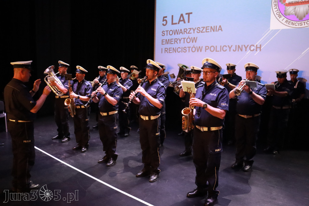 Fotorelacja I: 5 lat Stowarzyszenia Emerytów i Rencistów Policyjnych w Myszkowie