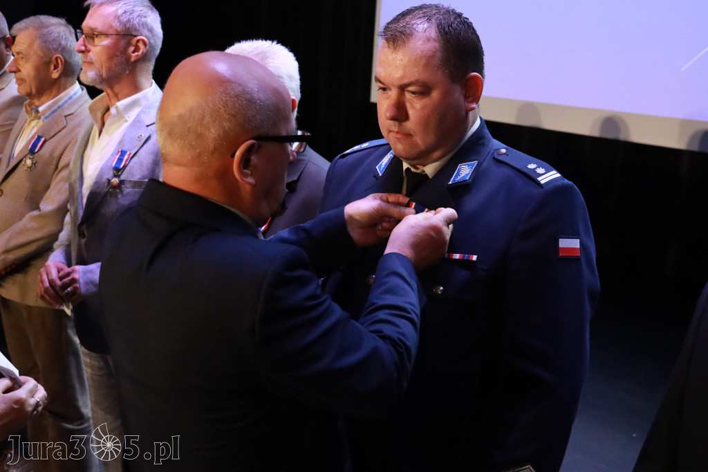 Fotorelacja I: 5 lat Stowarzyszenia Emerytów i Rencistów Policyjnych w Myszkowie