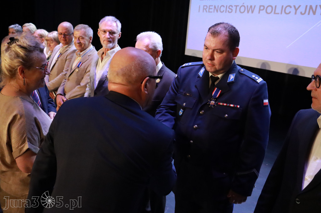 Fotorelacja I: 5 lat Stowarzyszenia Emerytów i Rencistów Policyjnych w Myszkowie