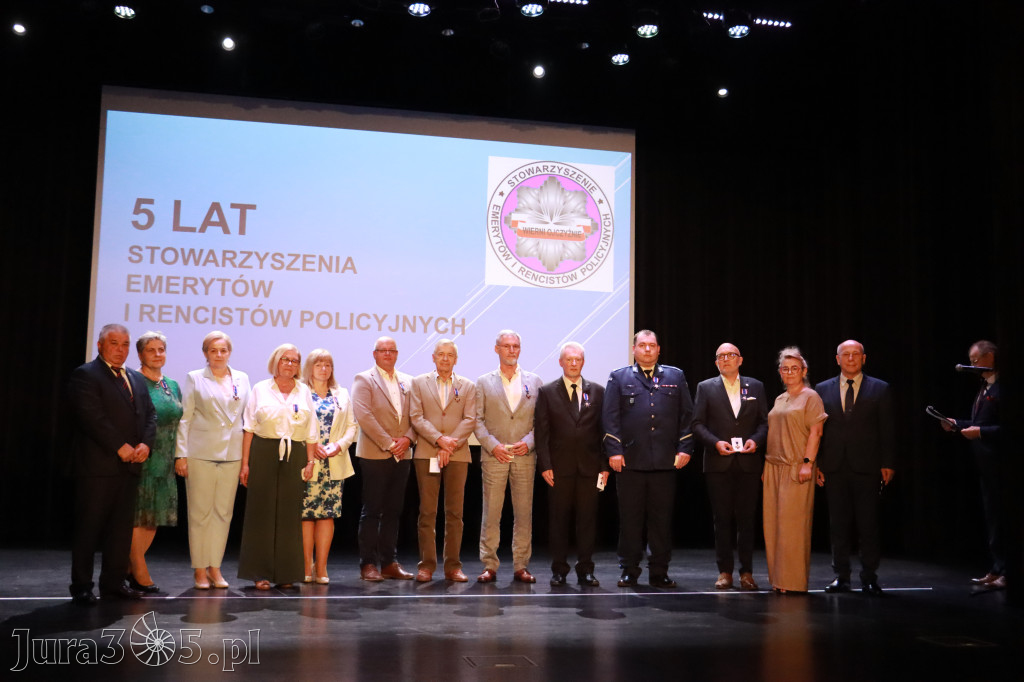Fotorelacja I: 5 lat Stowarzyszenia Emerytów i Rencistów Policyjnych w Myszkowie