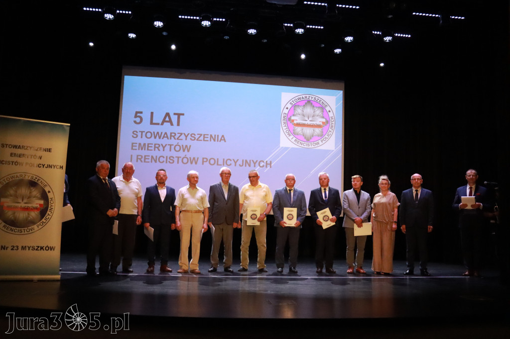 Fotorelacja I: 5 lat Stowarzyszenia Emerytów i Rencistów Policyjnych w Myszkowie