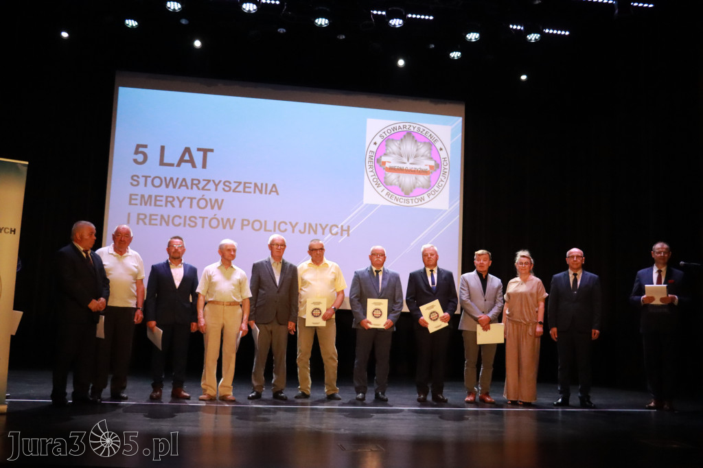 Fotorelacja I: 5 lat Stowarzyszenia Emerytów i Rencistów Policyjnych w Myszkowie
