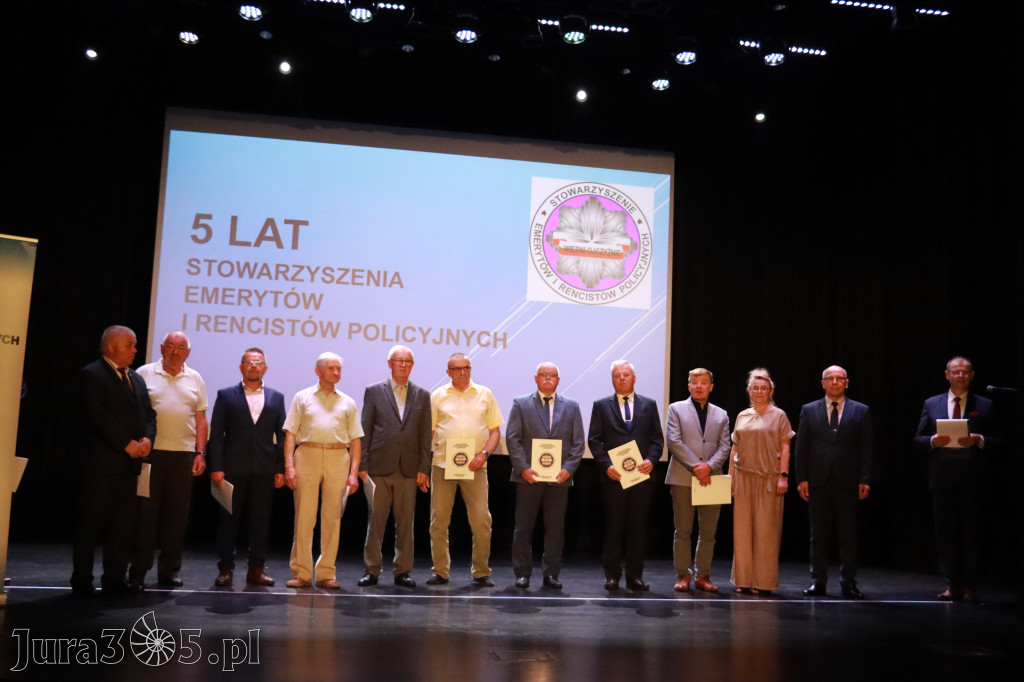 Fotorelacja I: 5 lat Stowarzyszenia Emerytów i Rencistów Policyjnych w Myszkowie