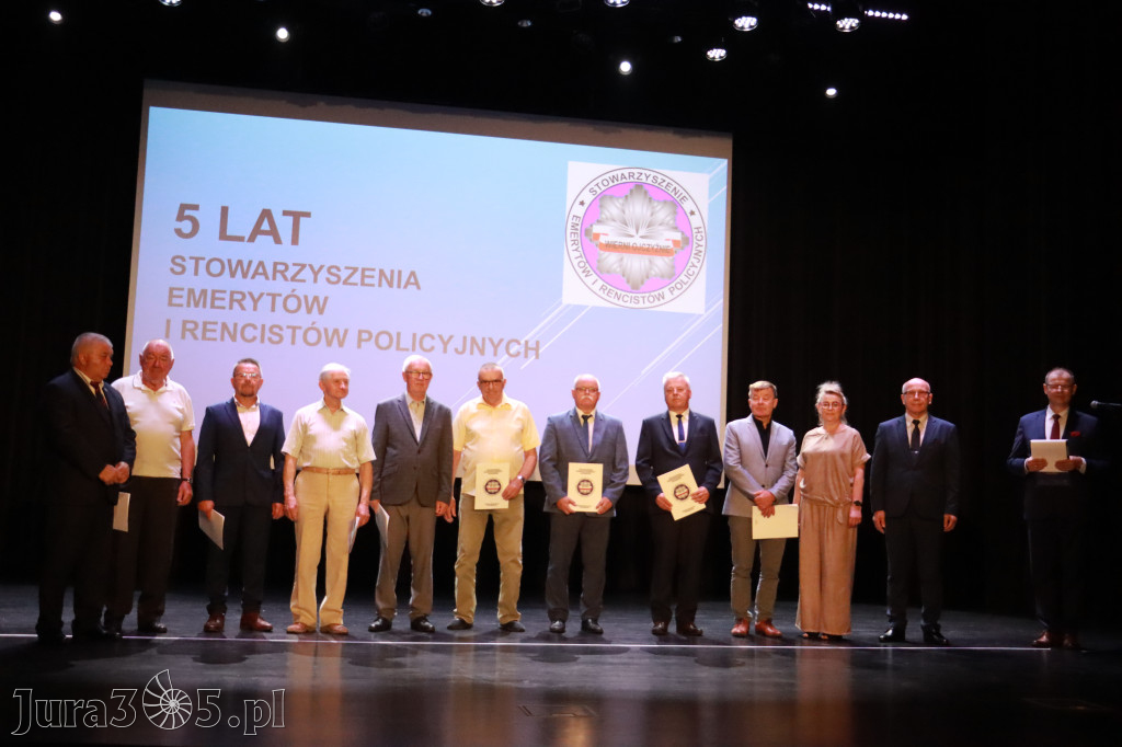 Fotorelacja I: 5 lat Stowarzyszenia Emerytów i Rencistów Policyjnych w Myszkowie