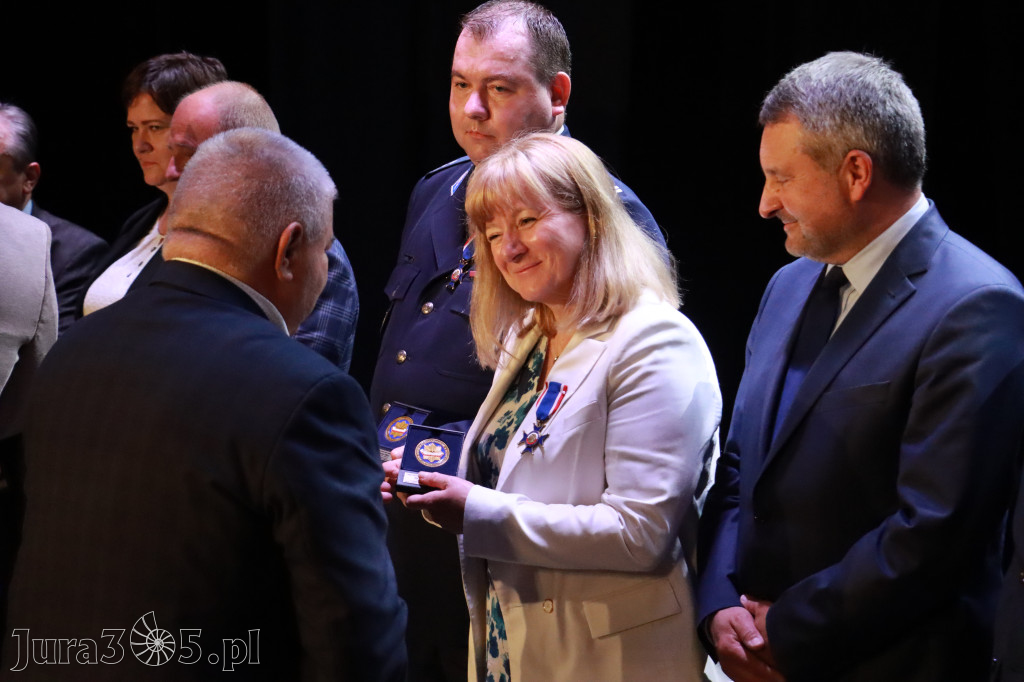 Fotorelacja I: 5 lat Stowarzyszenia Emerytów i Rencistów Policyjnych w Myszkowie