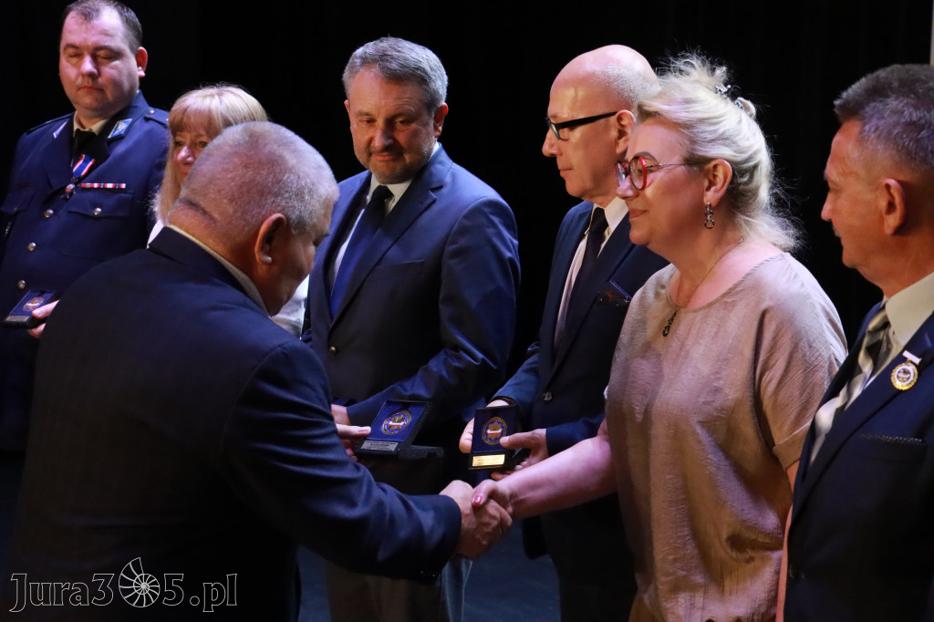 Fotorelacja I: 5 lat Stowarzyszenia Emerytów i Rencistów Policyjnych w Myszkowie