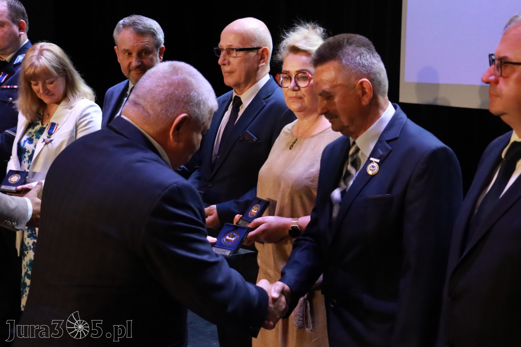 Fotorelacja I: 5 lat Stowarzyszenia Emerytów i Rencistów Policyjnych w Myszkowie