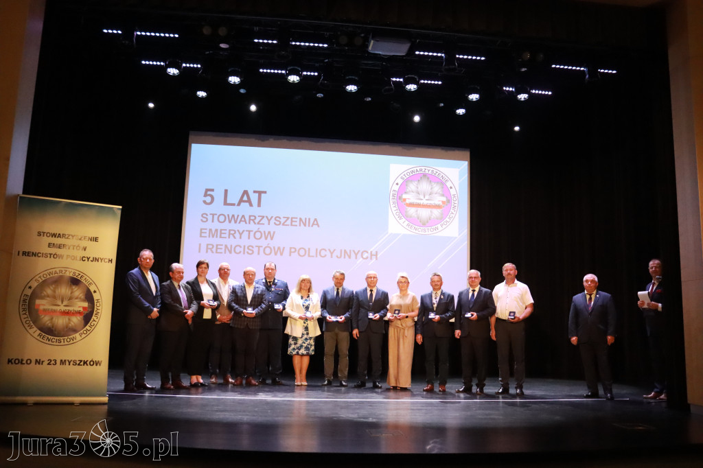 Fotorelacja I: 5 lat Stowarzyszenia Emerytów i Rencistów Policyjnych w Myszkowie