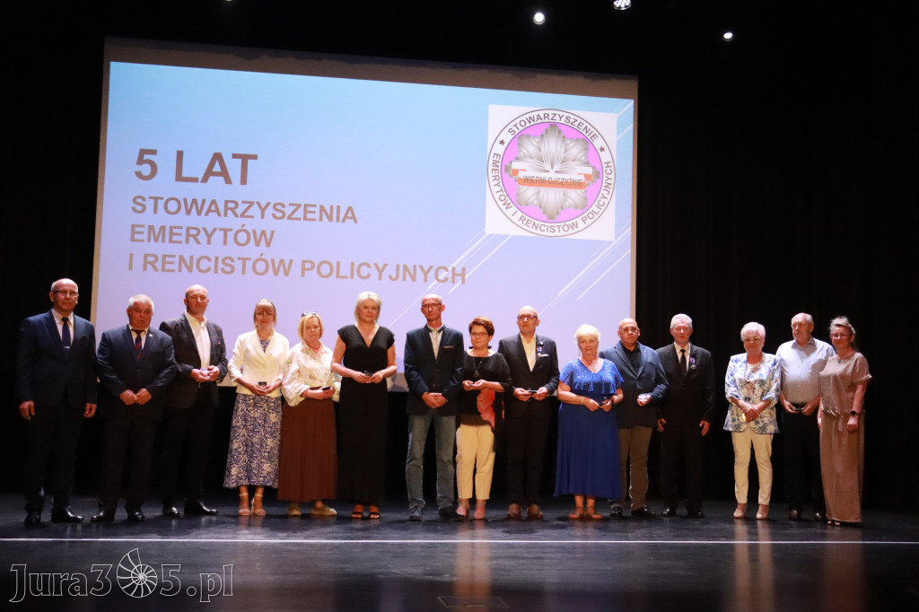 Fotorelacja I: 5 lat Stowarzyszenia Emerytów i Rencistów Policyjnych w Myszkowie