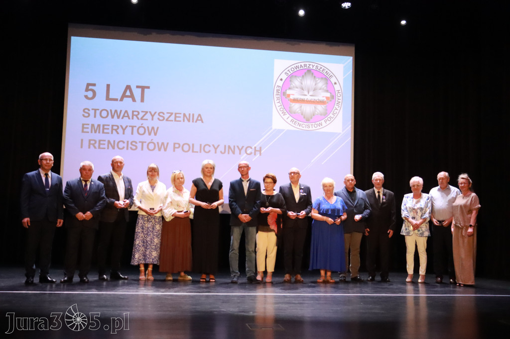 Fotorelacja I: 5 lat Stowarzyszenia Emerytów i Rencistów Policyjnych w Myszkowie