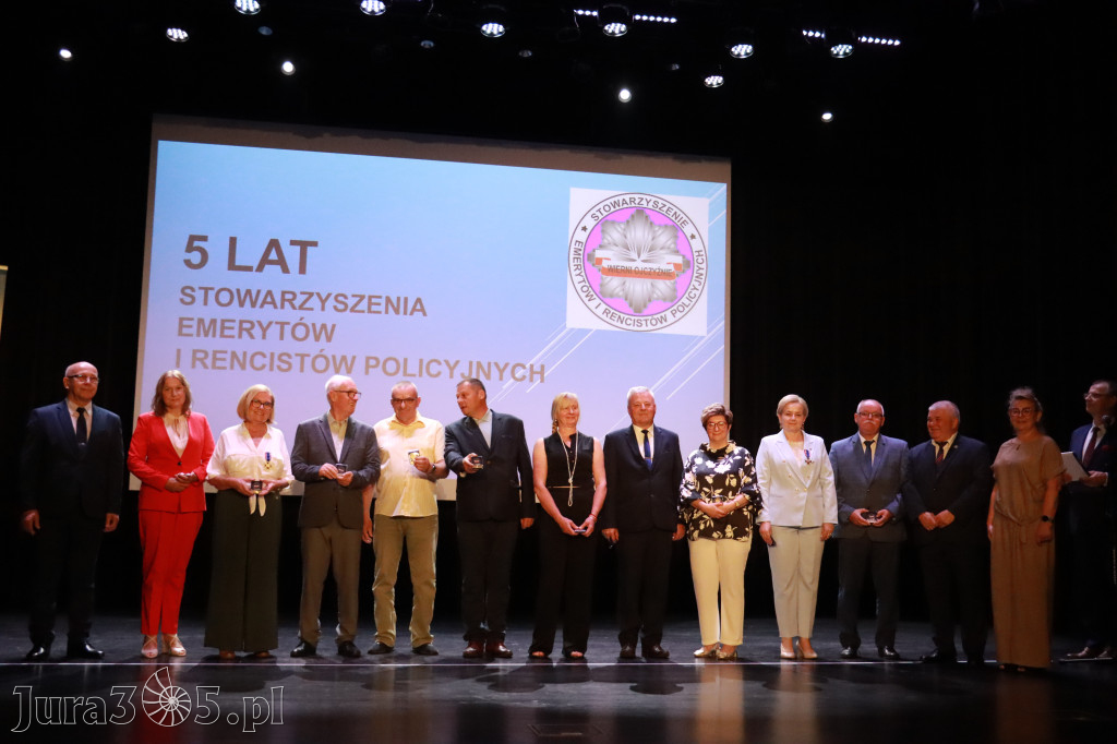 Fotorelacja I: 5 lat Stowarzyszenia Emerytów i Rencistów Policyjnych w Myszkowie