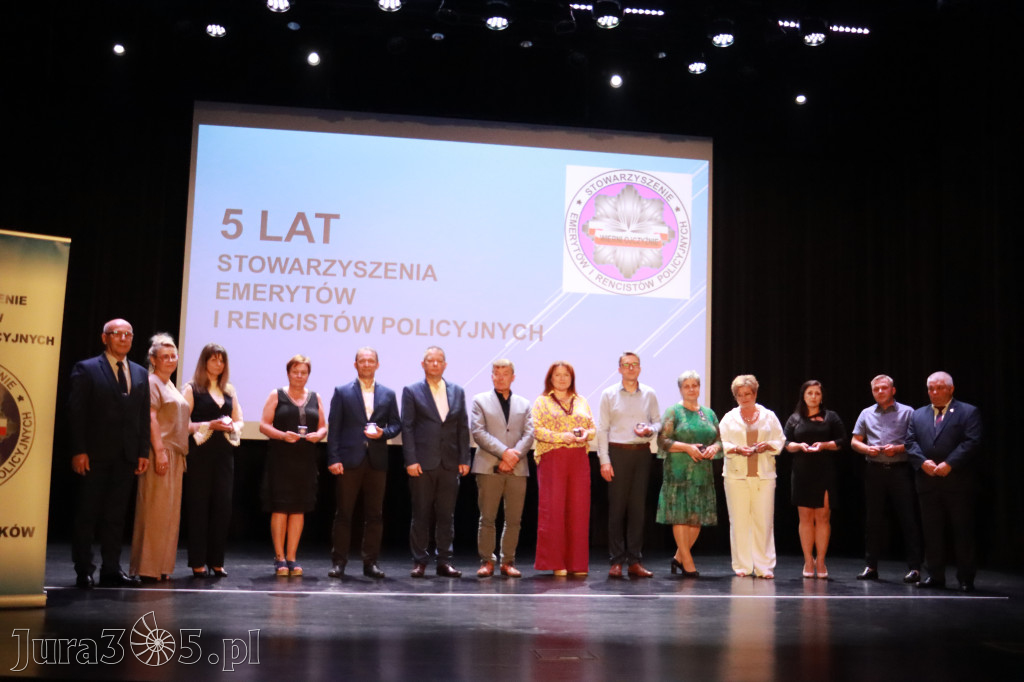 Fotorelacja I: 5 lat Stowarzyszenia Emerytów i Rencistów Policyjnych w Myszkowie