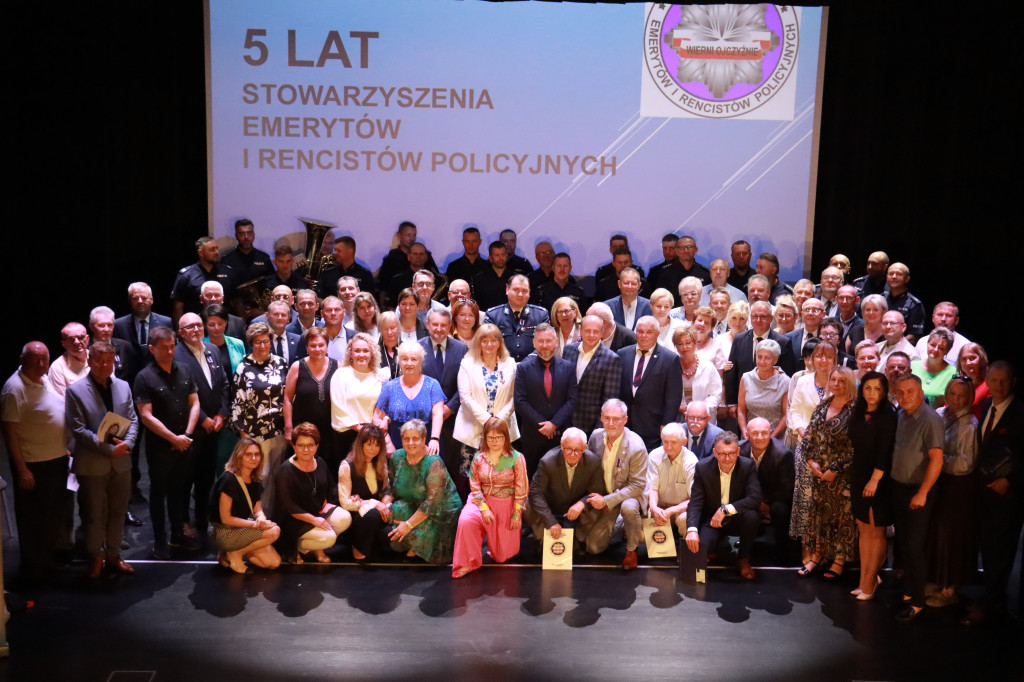Fotorelacja II: 5 lat Stowarzyszenia Emerytów i Rencistów Policyjnych w Myszkowie