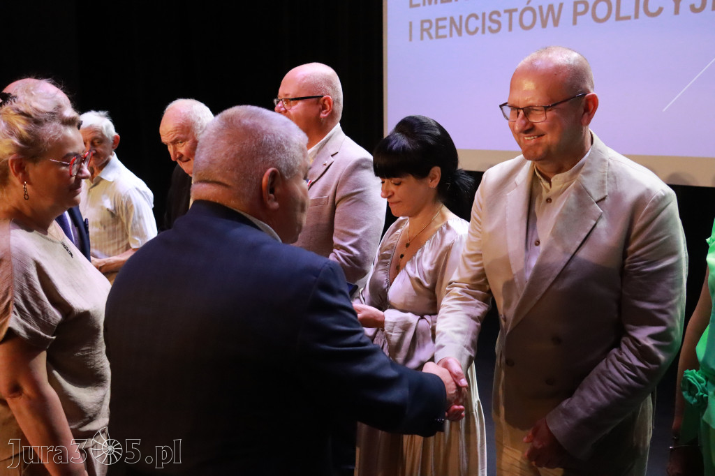 Fotorelacja II: 5 lat Stowarzyszenia Emerytów i Rencistów Policyjnych w Myszkowie