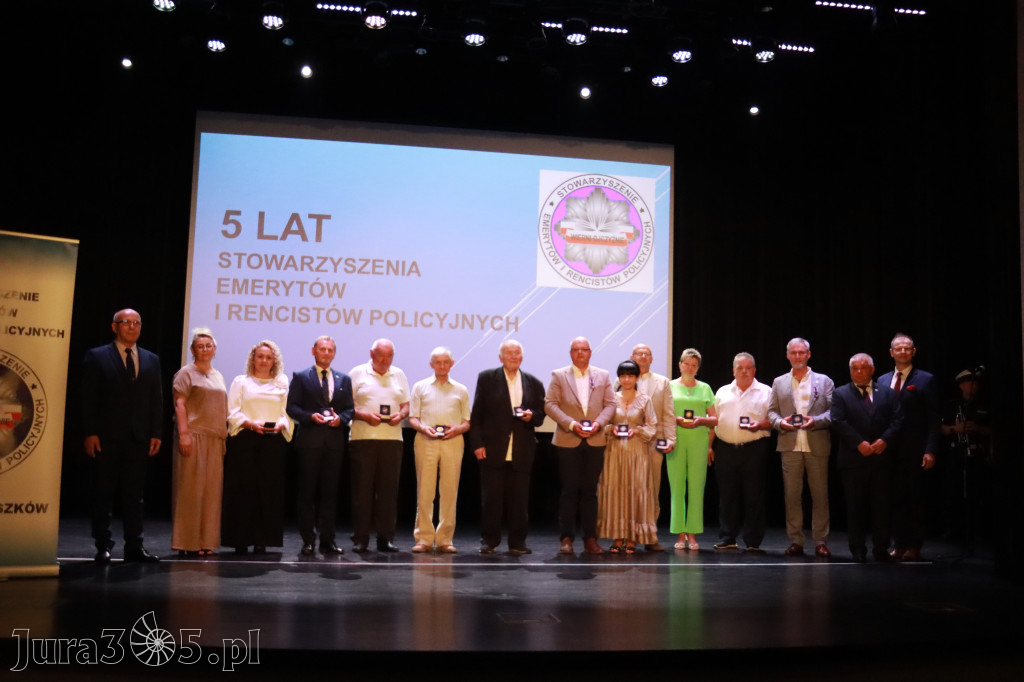 Fotorelacja II: 5 lat Stowarzyszenia Emerytów i Rencistów Policyjnych w Myszkowie