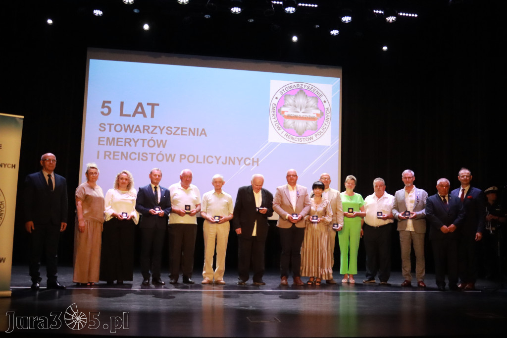Fotorelacja II: 5 lat Stowarzyszenia Emerytów i Rencistów Policyjnych w Myszkowie
