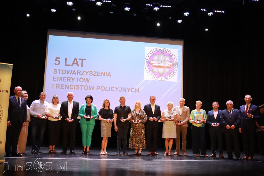 Fotorelacja II: 5 lat Stowarzyszenia Emerytów i Rencistów Policyjnych w Myszkowie
