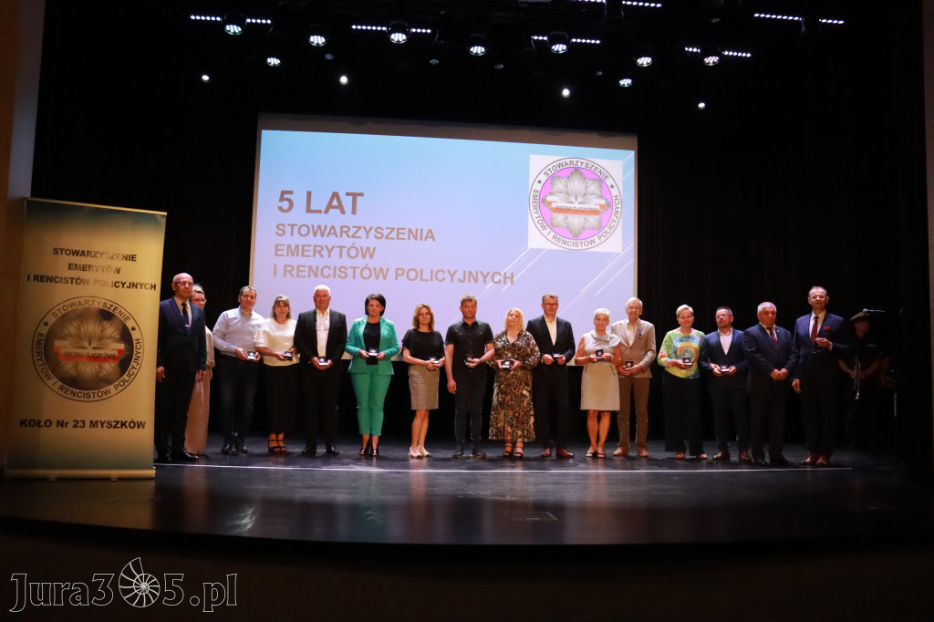 Fotorelacja II: 5 lat Stowarzyszenia Emerytów i Rencistów Policyjnych w Myszkowie