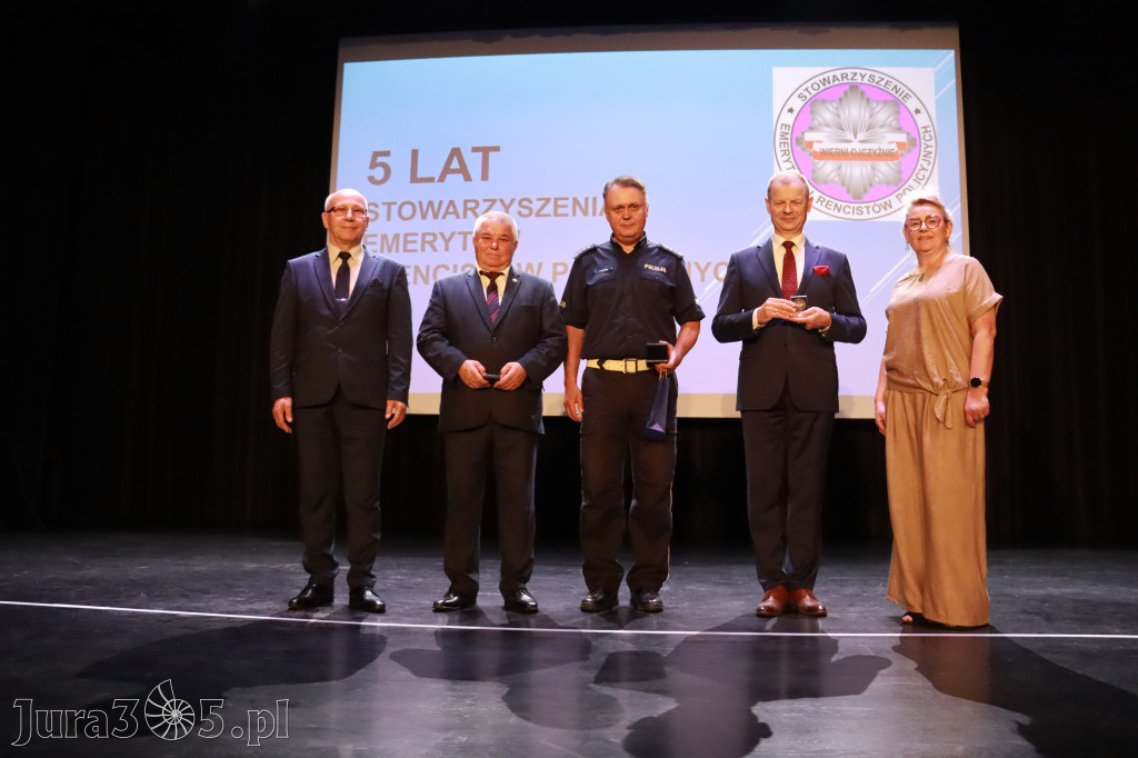 Fotorelacja II: 5 lat Stowarzyszenia Emerytów i Rencistów Policyjnych w Myszkowie
