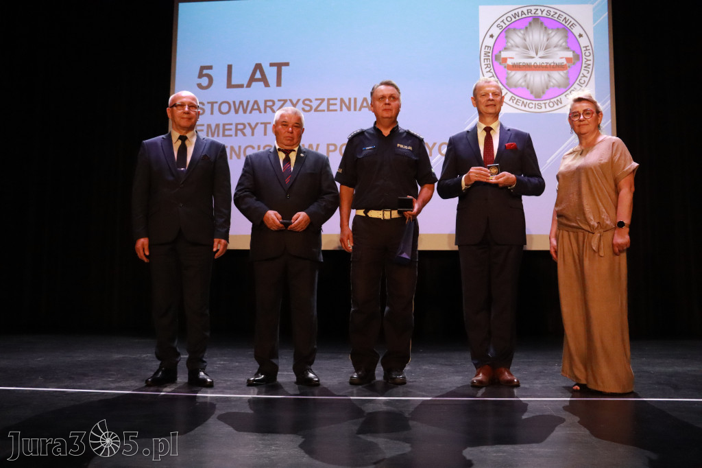 Fotorelacja II: 5 lat Stowarzyszenia Emerytów i Rencistów Policyjnych w Myszkowie