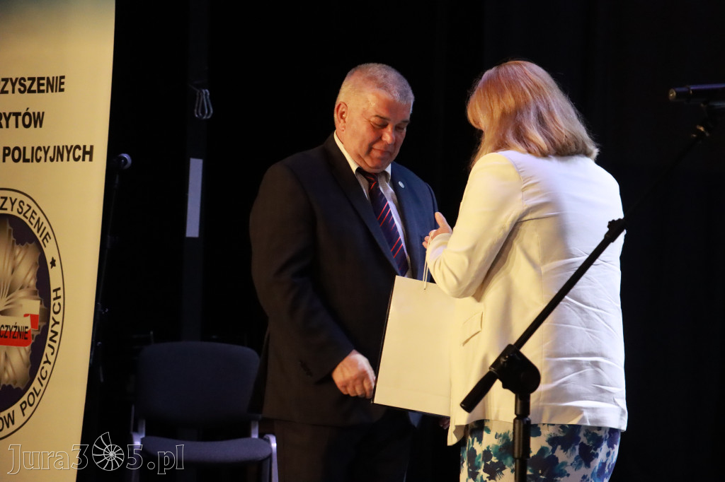 Fotorelacja II: 5 lat Stowarzyszenia Emerytów i Rencistów Policyjnych w Myszkowie