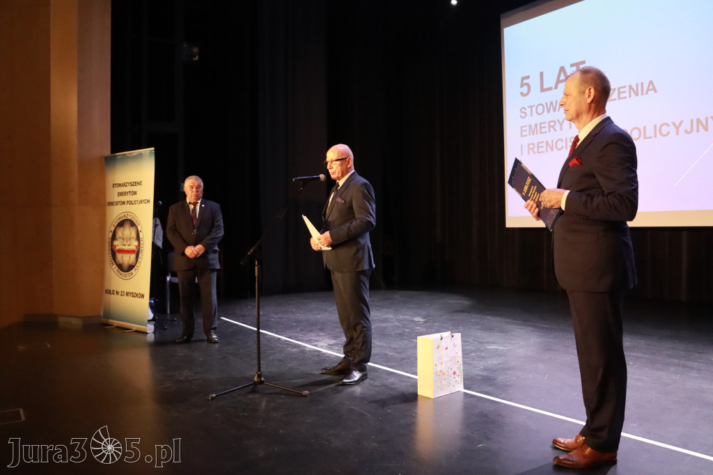 Fotorelacja II: 5 lat Stowarzyszenia Emerytów i Rencistów Policyjnych w Myszkowie