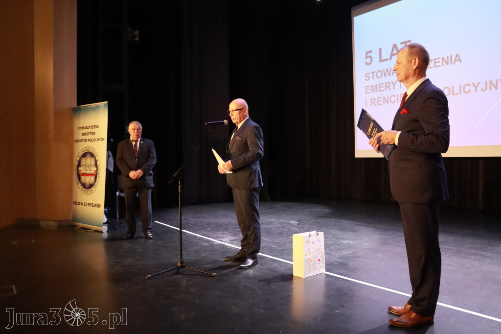 Fotorelacja II: 5 lat Stowarzyszenia Emerytów i Rencistów Policyjnych w Myszkowie