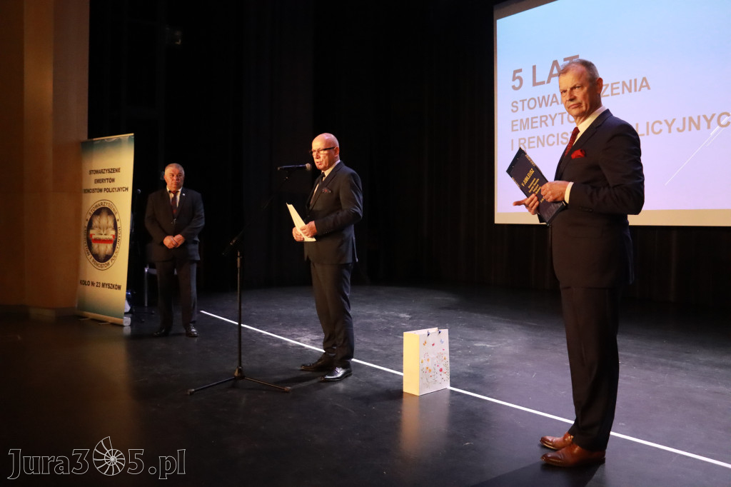 Fotorelacja II: 5 lat Stowarzyszenia Emerytów i Rencistów Policyjnych w Myszkowie