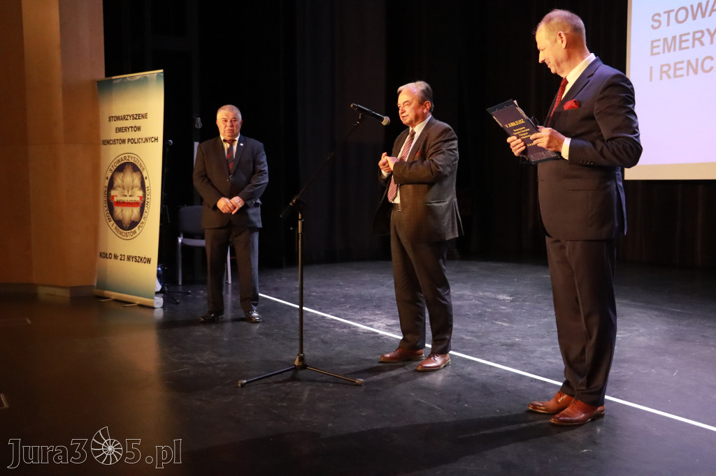 Fotorelacja II: 5 lat Stowarzyszenia Emerytów i Rencistów Policyjnych w Myszkowie