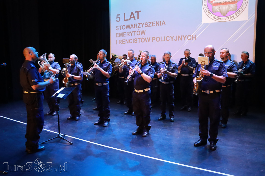 Fotorelacja II: 5 lat Stowarzyszenia Emerytów i Rencistów Policyjnych w Myszkowie
