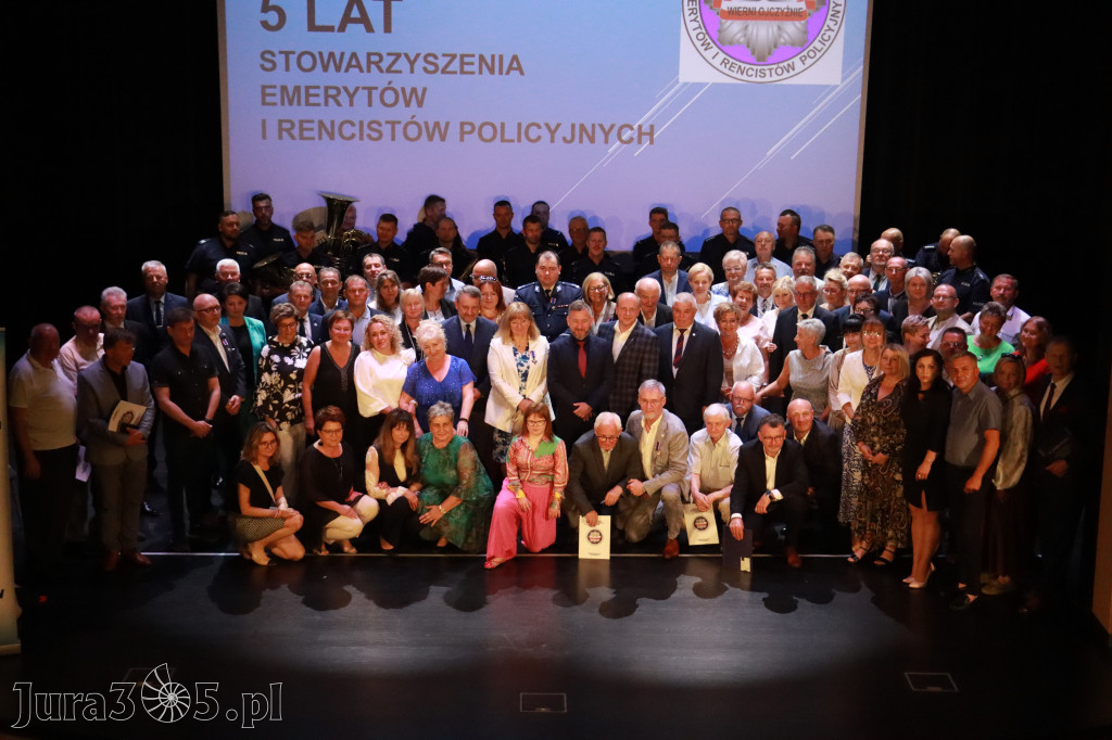 Fotorelacja II: 5 lat Stowarzyszenia Emerytów i Rencistów Policyjnych w Myszkowie