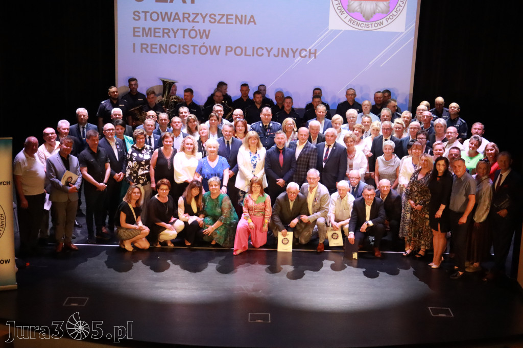 Fotorelacja II: 5 lat Stowarzyszenia Emerytów i Rencistów Policyjnych w Myszkowie
