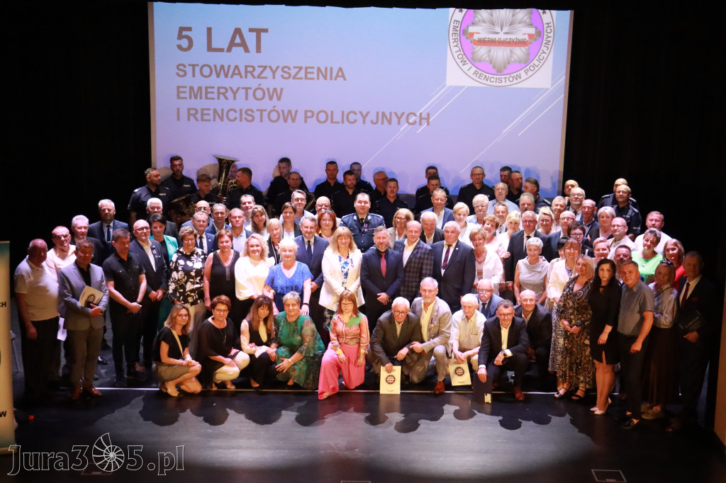 Fotorelacja II: 5 lat Stowarzyszenia Emerytów i Rencistów Policyjnych w Myszkowie