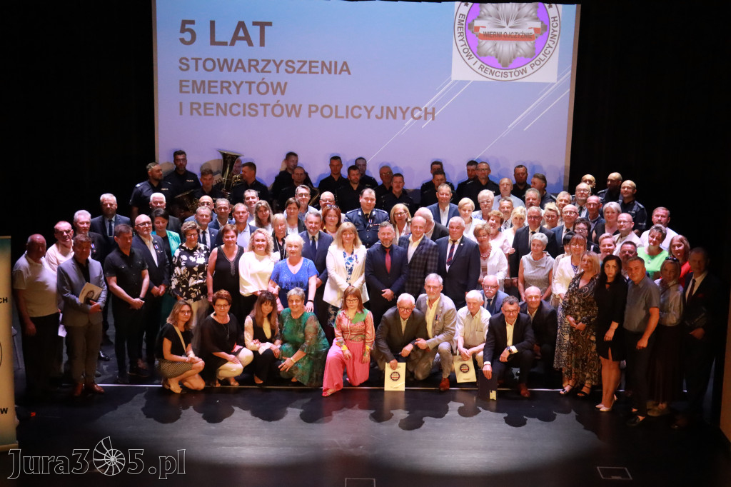Fotorelacja II: 5 lat Stowarzyszenia Emerytów i Rencistów Policyjnych w Myszkowie