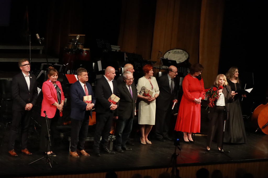 Fotorelacja I: Artyści Miastu - 110 lat Zawiercia. Koncert w Mok Zawiercie