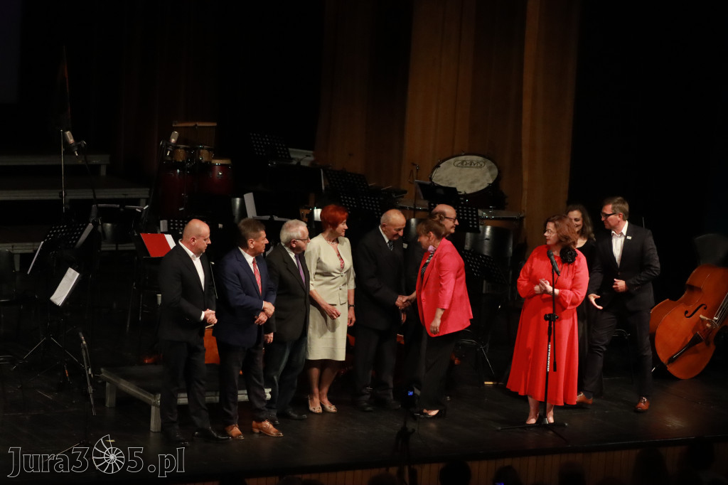 Fotorelacja I: Artyści Miastu - 110 lat Zawiercia. Koncert w Mok Zawiercie