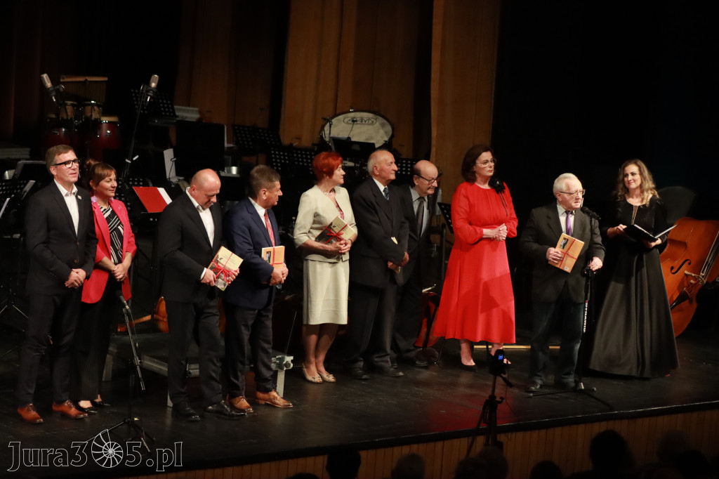 Fotorelacja I: Artyści Miastu - 110 lat Zawiercia. Koncert w Mok Zawiercie