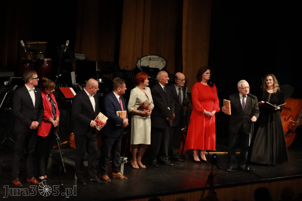 Fotorelacja I: Artyści Miastu - 110 lat Zawiercia. Koncert w Mok Zawiercie