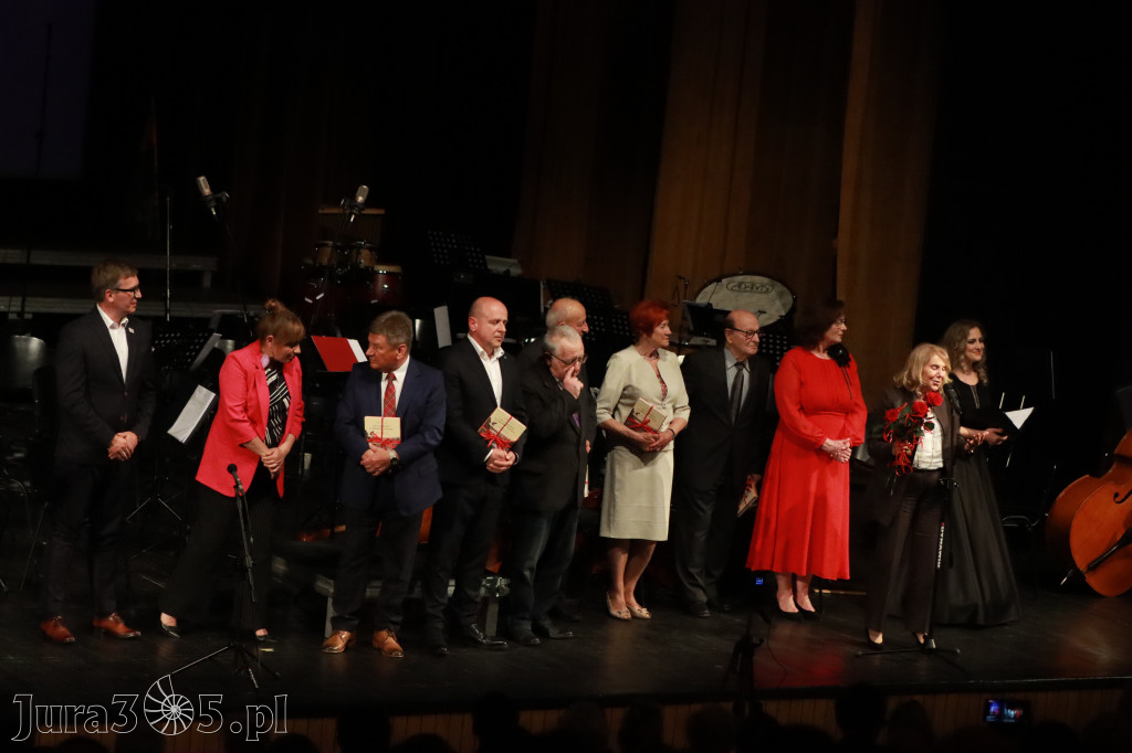 Fotorelacja I: Artyści Miastu - 110 lat Zawiercia. Koncert w Mok Zawiercie