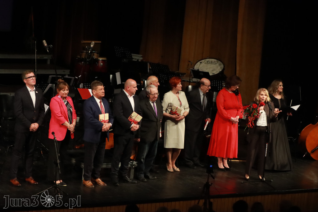 Fotorelacja I: Artyści Miastu - 110 lat Zawiercia. Koncert w Mok Zawiercie