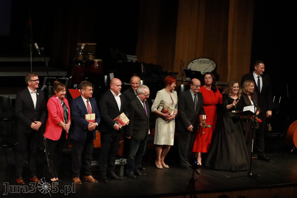 Fotorelacja I: Artyści Miastu - 110 lat Zawiercia. Koncert w Mok Zawiercie