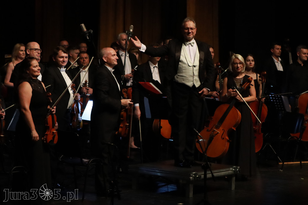 Fotorelacja I: Artyści Miastu - 110 lat Zawiercia. Koncert w Mok Zawiercie