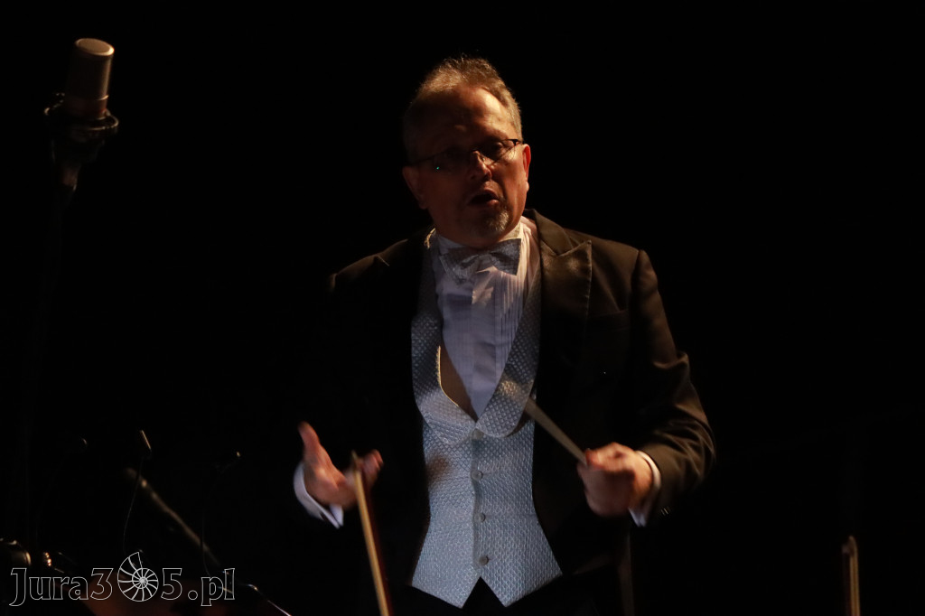 Fotorelacja I: Artyści Miastu - 110 lat Zawiercia. Koncert w Mok Zawiercie